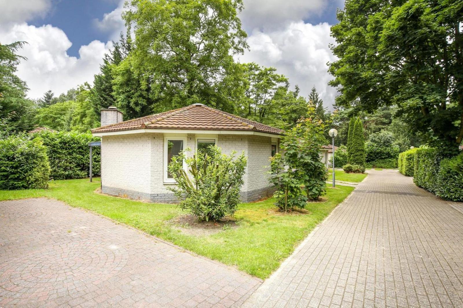Bungalowpark Het Verscholen Dorp Хардервейк Экстерьер фото